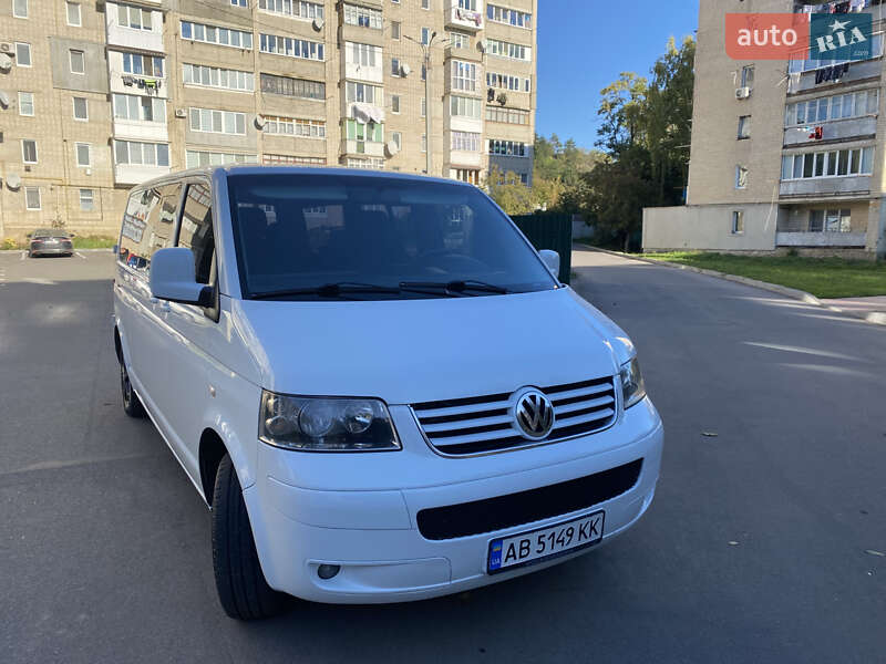 Минивэн Volkswagen Transporter 2009 в Могилев-Подольске