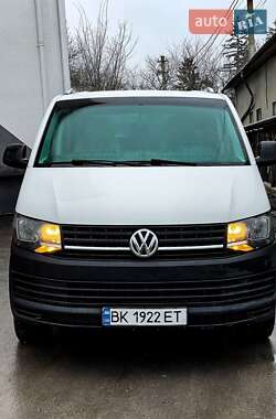 Мінівен Volkswagen Transporter 2016 в Дубні