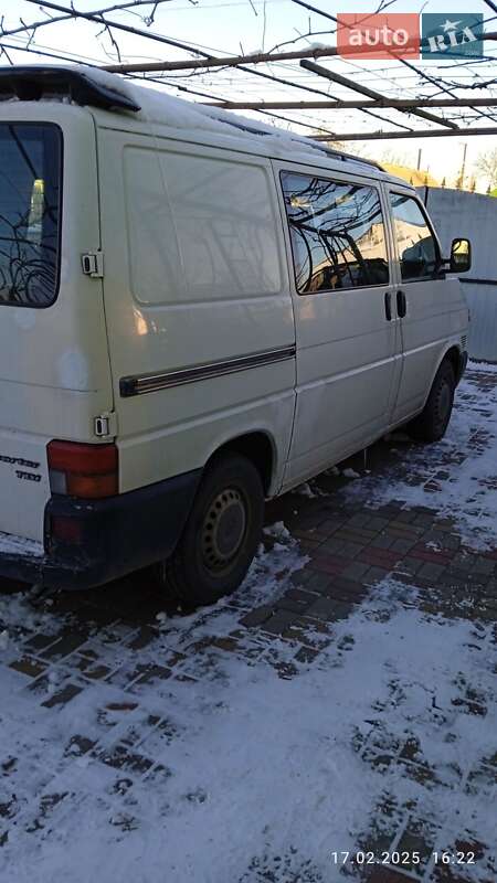 Минивэн Volkswagen Transporter 2002 в Малине