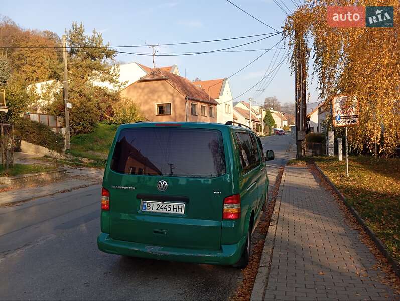 Микроавтобус Volkswagen Transporter 2005 в Полтаве