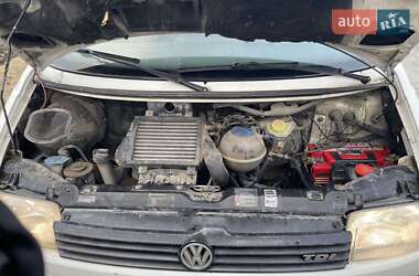Минивэн Volkswagen Transporter 1999 в 