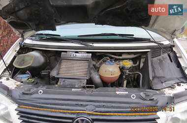 Минивэн Volkswagen Transporter 2000 в 