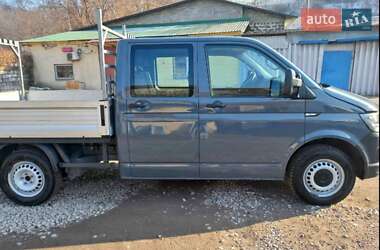 Грузопассажирский фургон Volkswagen Transporter 2016 в 