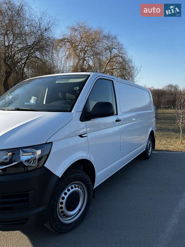 Грузовой фургон Volkswagen Transporter 2019 в Ивано-Франковске