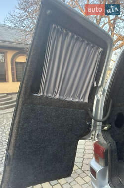 Минивэн Volkswagen Transporter 2003 в 