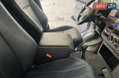 Минивэн Volkswagen Transporter 2001 в 