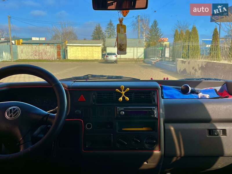 Минивэн Volkswagen Transporter 1999 в Гайсине