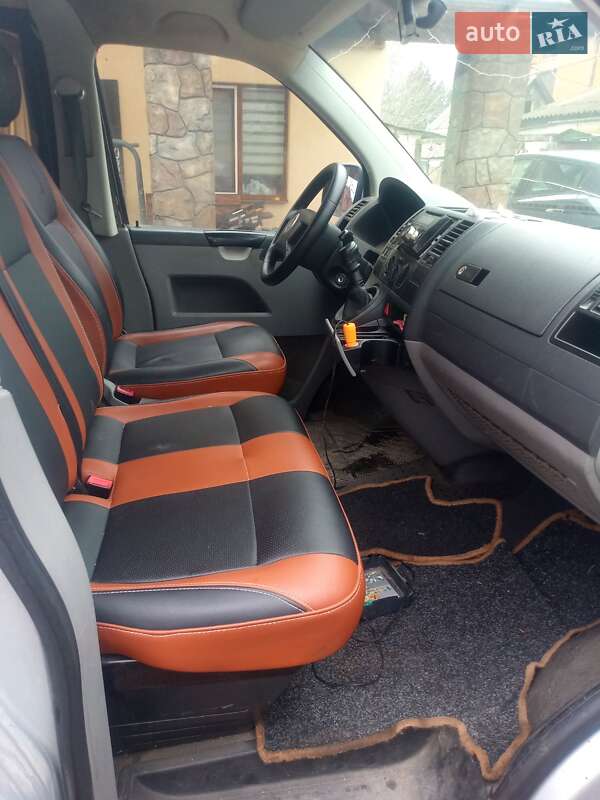 Минивэн Volkswagen Transporter 2006 в Днепре фото 5 Минивэн Volkswagen Transporter 2006 в Днепре