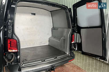 Минивэн Volkswagen Transporter 2020 в 