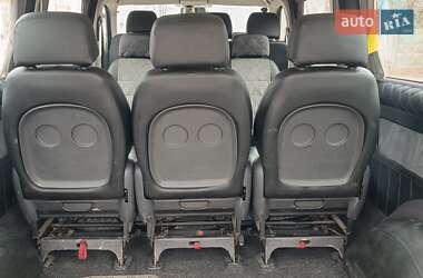 Минивэн Volkswagen Transporter 2011 в 