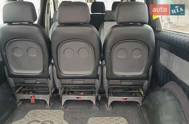 Минивэн Volkswagen Transporter 2011 в 