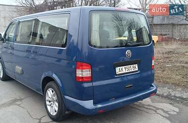 Минивэн Volkswagen Transporter 2011 в 
