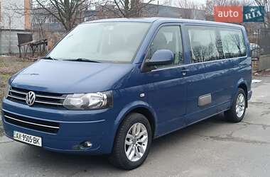 Минивэн Volkswagen Transporter 2011 в 