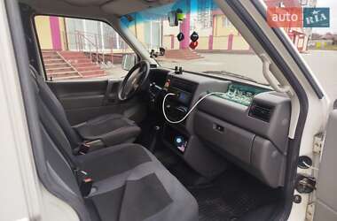 Минивэн Volkswagen Transporter 2000 в 