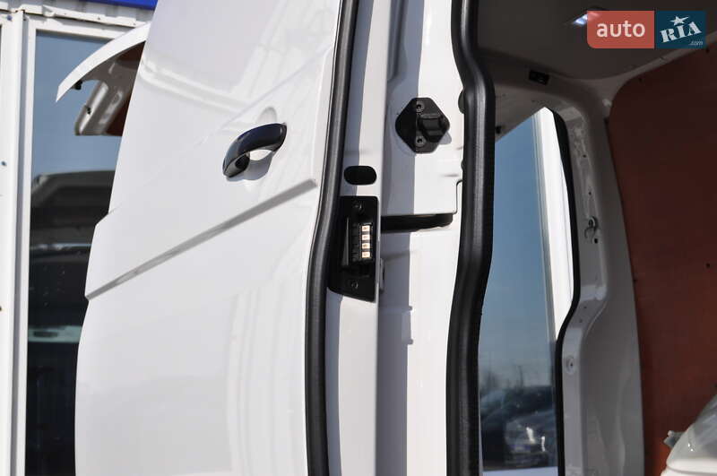 Вантажний фургон Volkswagen Transporter 2020 в Києві
