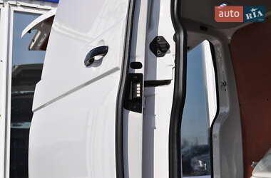 Грузовой фургон Volkswagen Transporter 2020 в 
