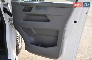Грузовой фургон Volkswagen Transporter 2020 в 