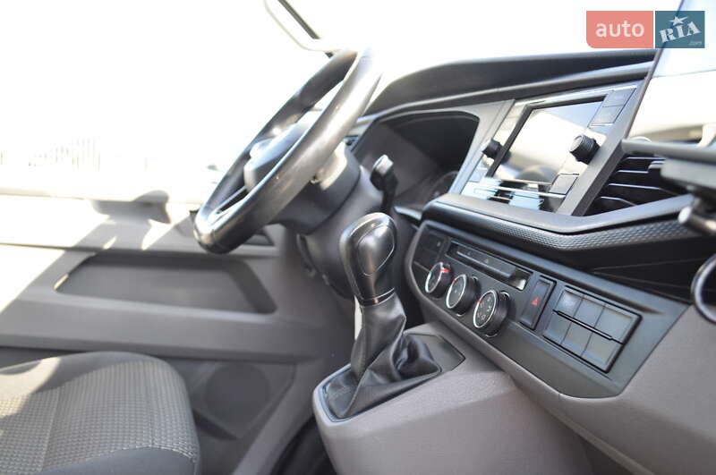 Вантажний фургон Volkswagen Transporter 2020 в Києві