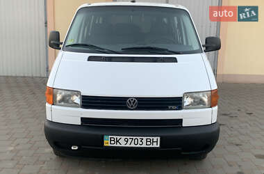 Минивэн Volkswagen Transporter 2002 в Сарнах