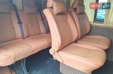 Минивэн Volkswagen Transporter 2016 в 