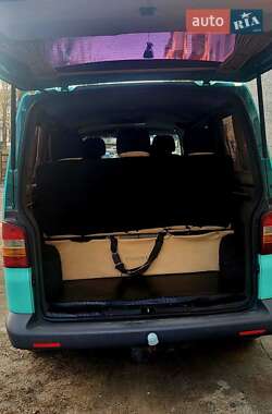 Мінівен Volkswagen Transporter 2004 в 