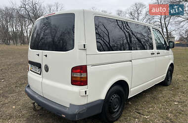 Минивэн Volkswagen Transporter 2009 в 