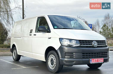 Грузовой фургон Volkswagen Transporter 2017 в Здолбунове