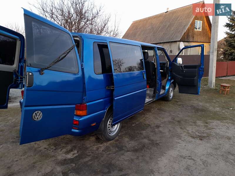 Минивэн Volkswagen Transporter 2003 в Черкассах