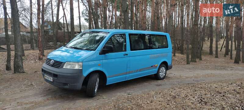 Мінівен Volkswagen Transporter 2004 в Коростені