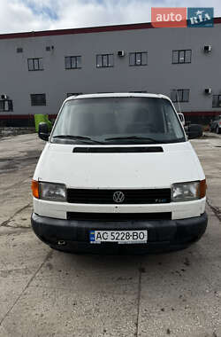 Грузовой фургон Volkswagen Transporter 2000 в Луцке