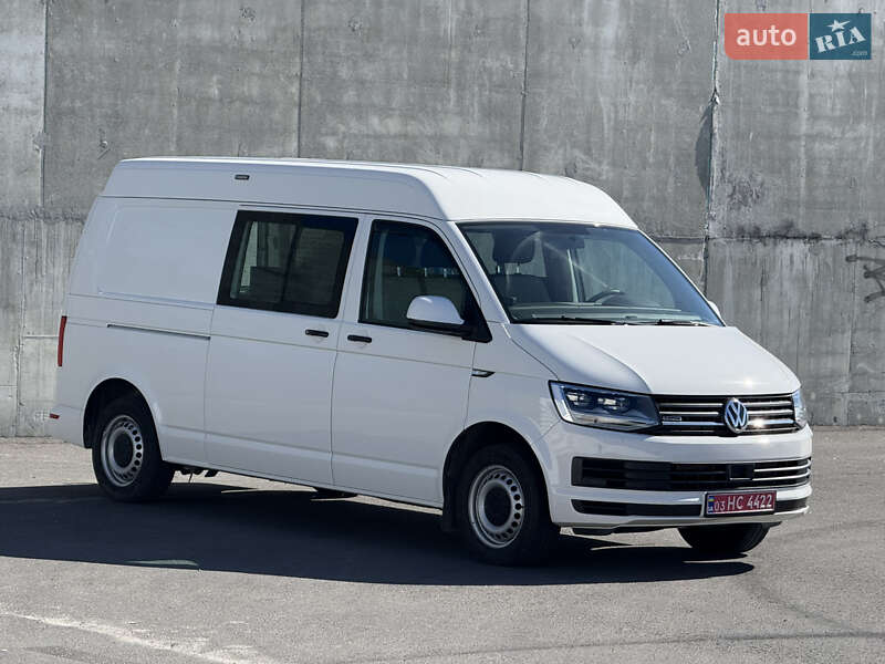 Грузовой фургон Volkswagen Transporter 2017 в Тячеве