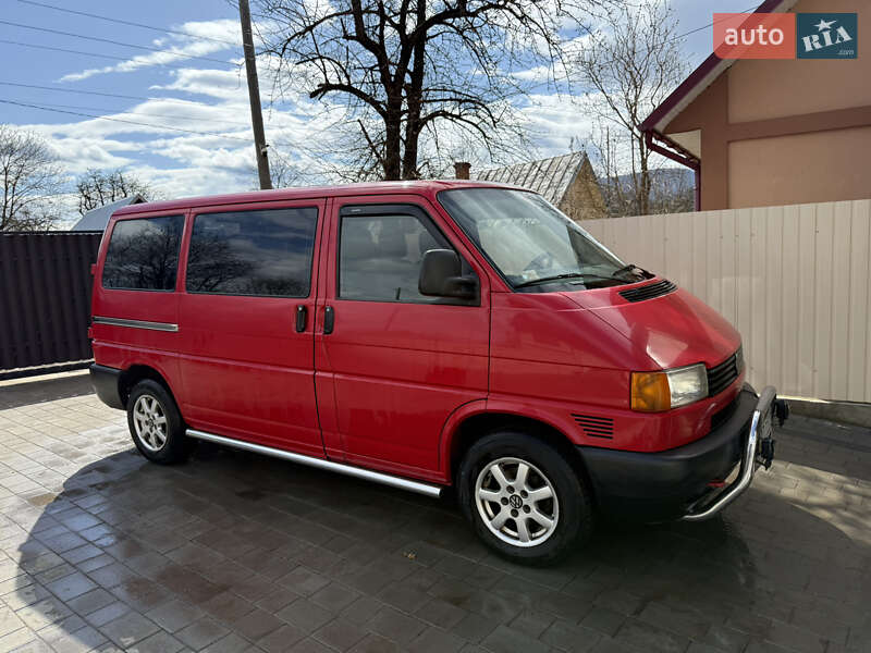 Мінівен Volkswagen Transporter 2003 в Делятині
