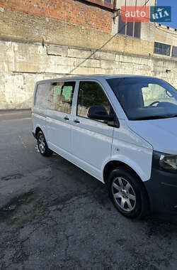Минивэн Volkswagen Transporter 2011 в 