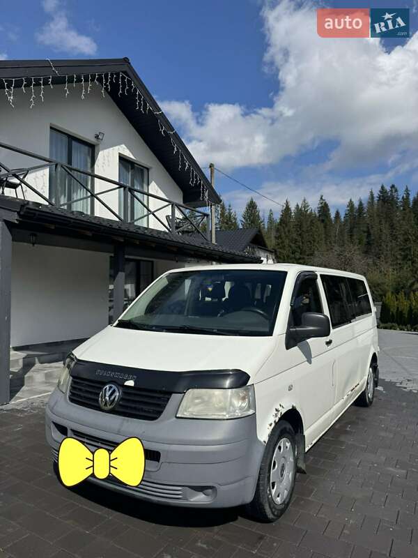 Минивэн Volkswagen Transporter 2008 в Яремче