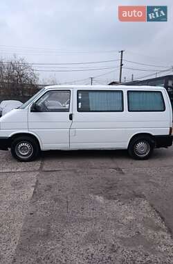 Мінівен Volkswagen Transporter 2000 в 