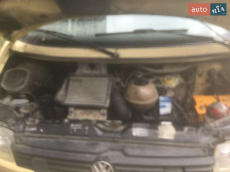 Мінівен Volkswagen Transporter 2001 в Києві