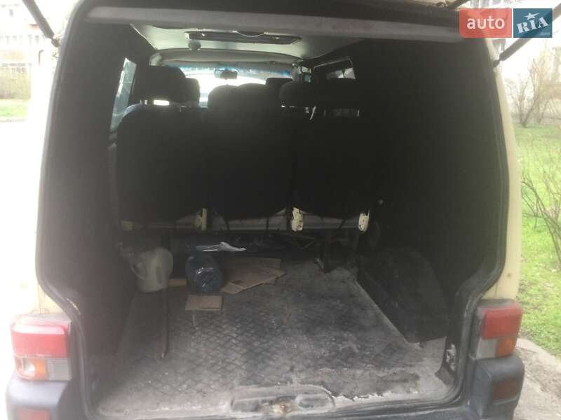Мінівен Volkswagen Transporter 2001 в Києві
