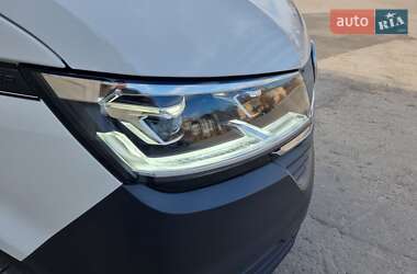 Грузовой фургон Volkswagen Transporter 2020 в 