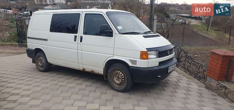 Минивэн Volkswagen Transporter 2001 в Липовце