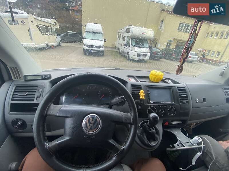 Минивэн Volkswagen Transporter 2007 в Межгорье фото 11 Минивэн Volkswagen Transporter 2007 в Межгорье