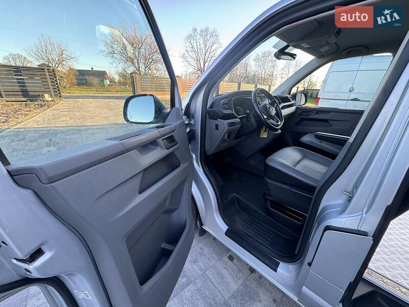 Вантажний фургон Volkswagen Transporter 2020 в Любомлі
