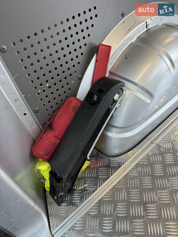 Вантажний фургон Volkswagen Transporter 2020 в Любомлі