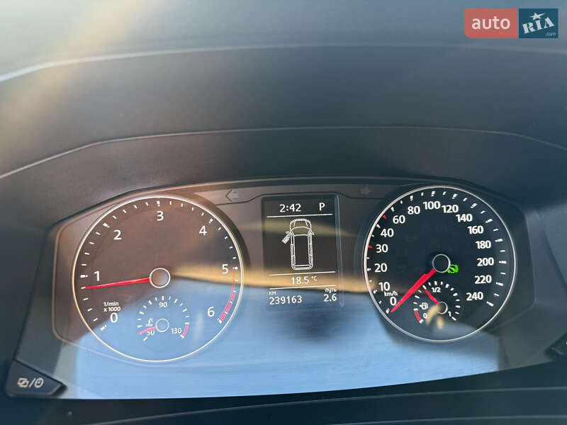 Минивэн Volkswagen Transporter 2018 в Киеве