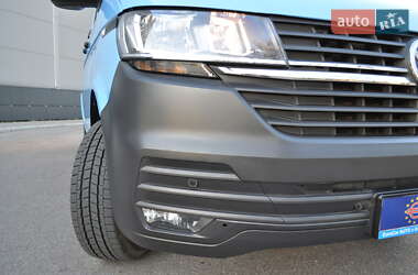 Грузовой фургон Volkswagen Transporter 2021 в 