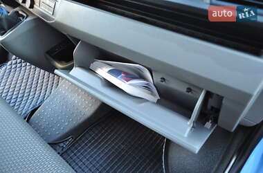 Грузовой фургон Volkswagen Transporter 2021 в 