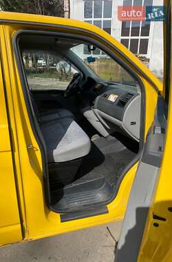 Грузовой фургон Volkswagen Transporter 2011 в 