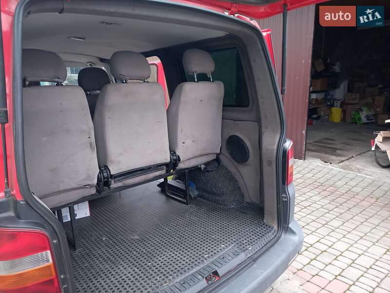 Мінівен Volkswagen Transporter 2007 в Хирові