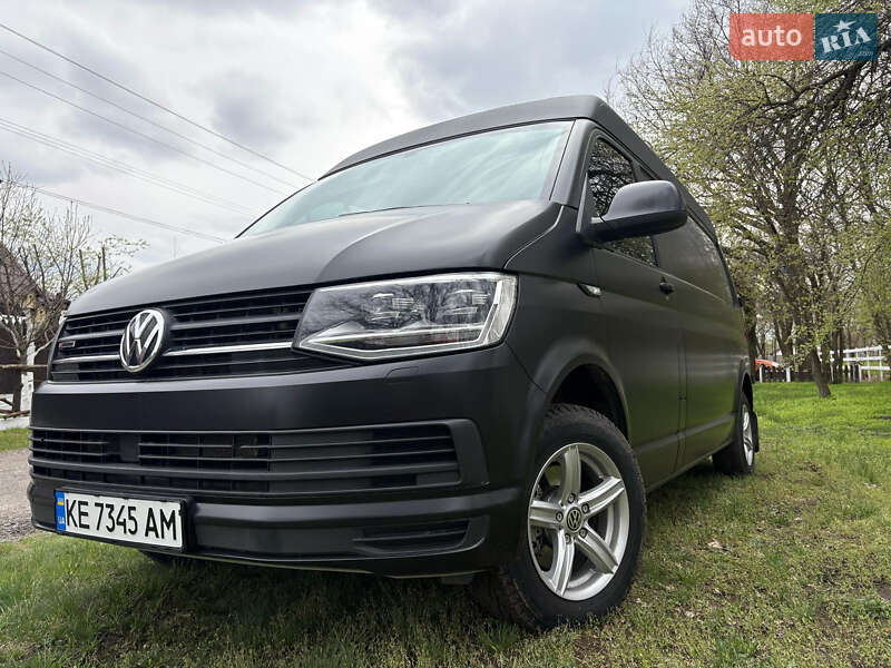 Вантажний фургон Volkswagen Transporter 2018 в Дніпрі