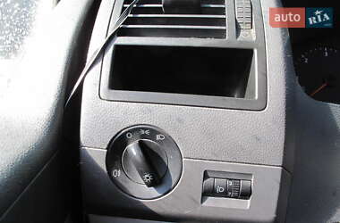 Грузопассажирский фургон Volkswagen Transporter 2004 в 