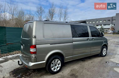 Минивэн Volkswagen Transporter 2010 в 